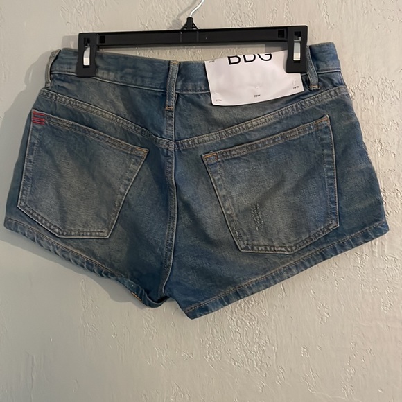 NWT BDG Essential Mid Rise Denim Short - Picture 11 of 11